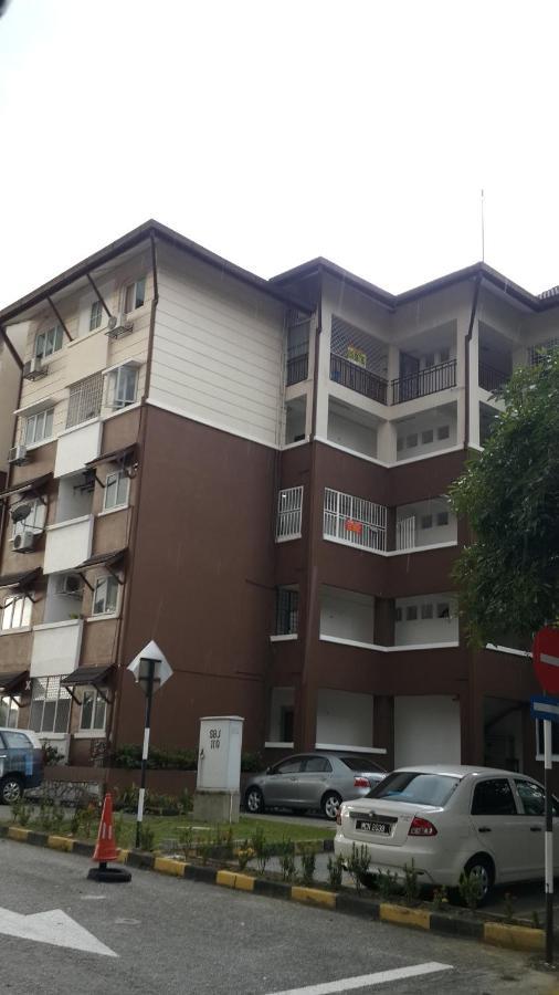 My Place Apartment Subang Jaya Buitenkant foto