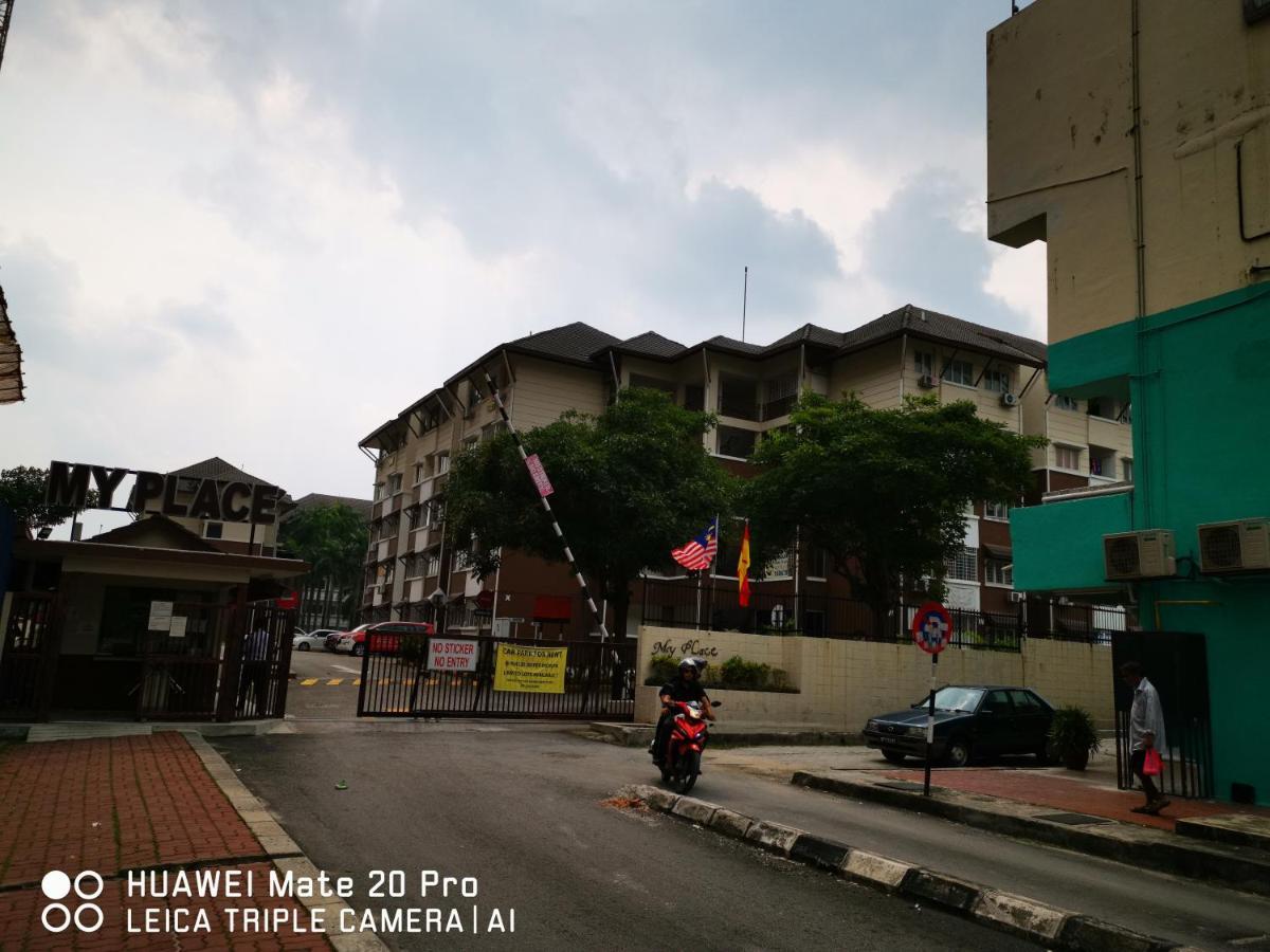 My Place Apartment Subang Jaya Buitenkant foto