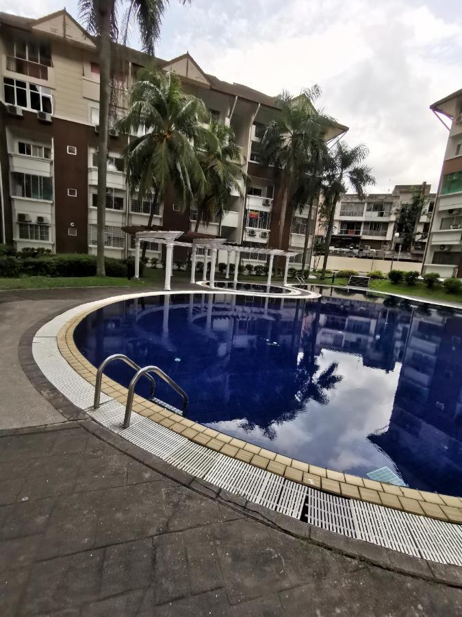 My Place Apartment Subang Jaya Buitenkant foto