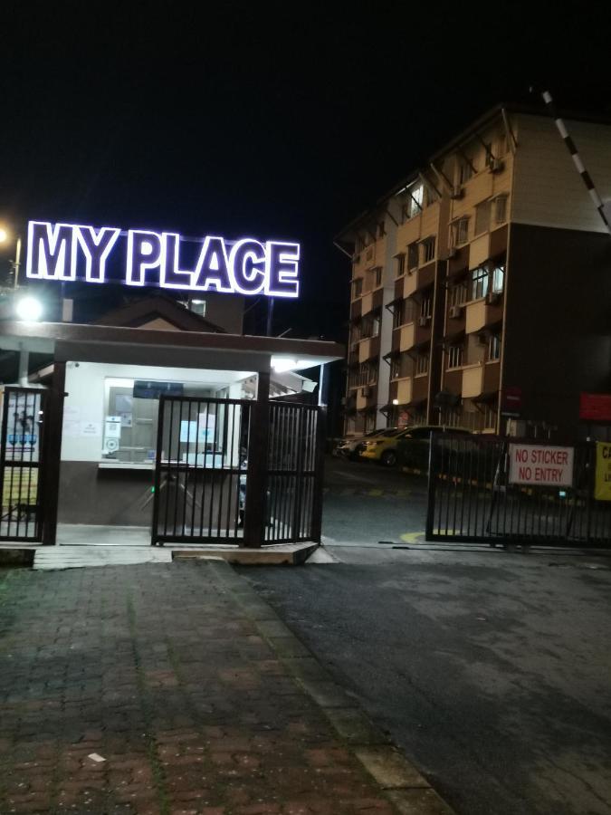 My Place Apartment Subang Jaya Buitenkant foto