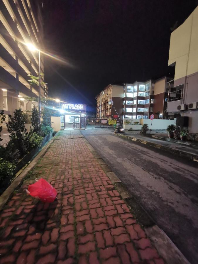 My Place Apartment Subang Jaya Buitenkant foto