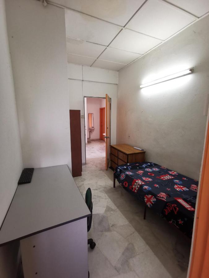 My Place Apartment Subang Jaya Buitenkant foto
